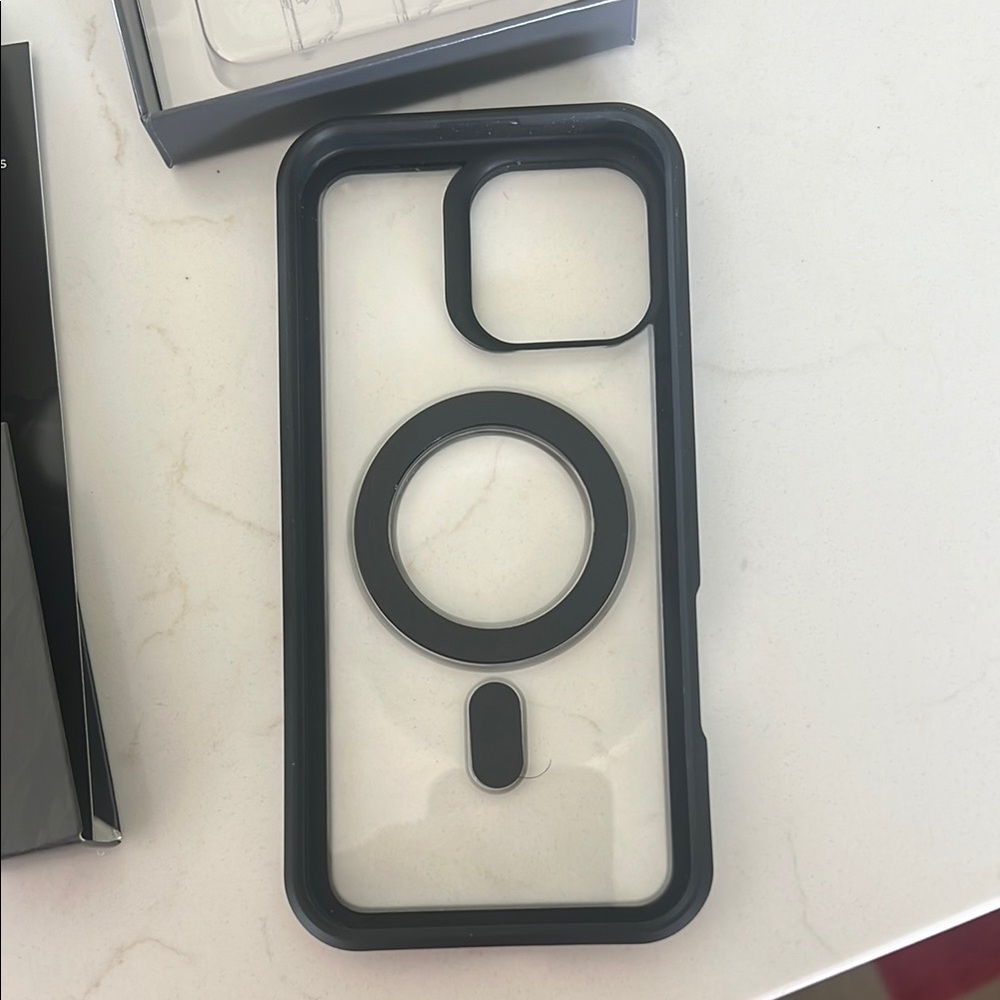 iPhone 16 Pro Max Crystal Clear Case - NEW